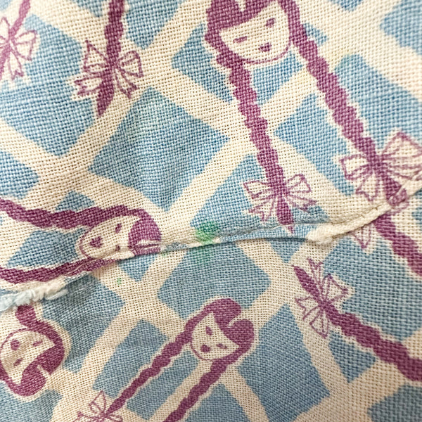 Vintage 1930s Pigtail Girl Apron / young toddler size