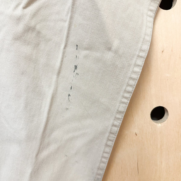 Vintage 1970s BIG E Levis Jeans / 28" waist youth