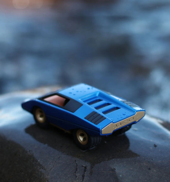 UFO Leonessa by Playforever in blue