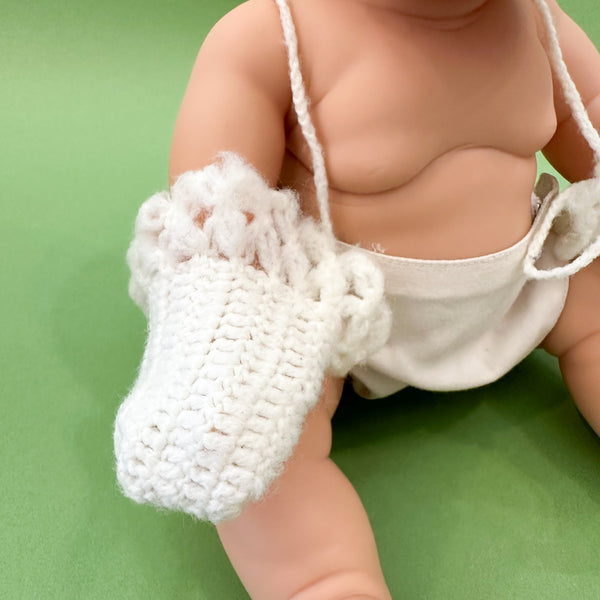 Vintage Knit Doll Mittens (fits on most doll)