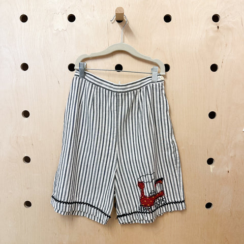 Vintage 1950s Train Applique Shorts / teen 14-16yr