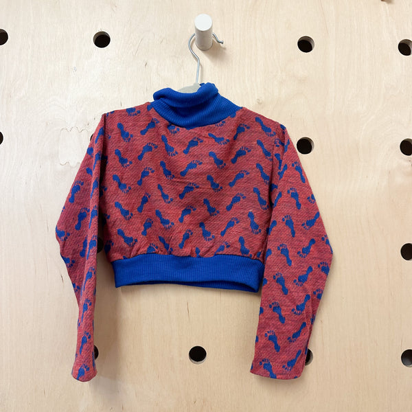 Vintage 1970s Foot Print Turtleneck Crop Top / 4T