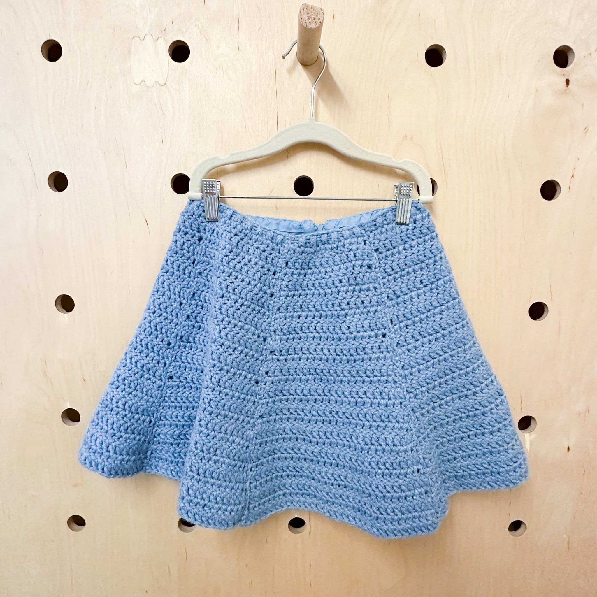 Vintage 1960s Hand Knit Blue Skirt / 10-11yr