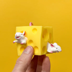 Stretchy Mice and Cheese