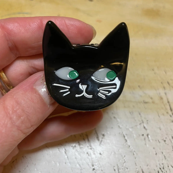 Black Cat Hair Claw