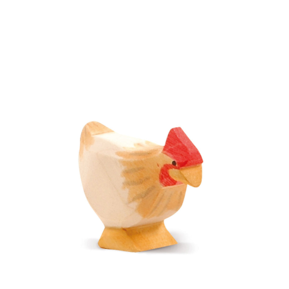 Ostheimer Ochre Hen Standing