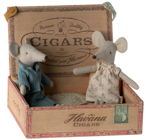 Maileg Mum and Dad Mice in Cigar Box