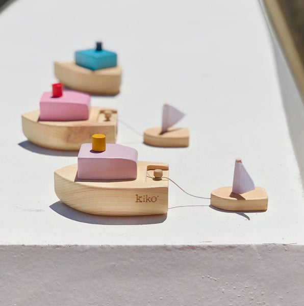 Ofune Wind Up Boat (3 colors!)