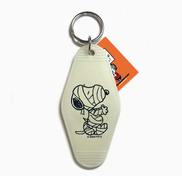 3P4 x Peanuts® - Snoopy Mummy Key Tag (Glow in the dark!)