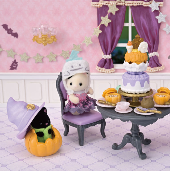 Calico Critters Halloween Surprise Party Set