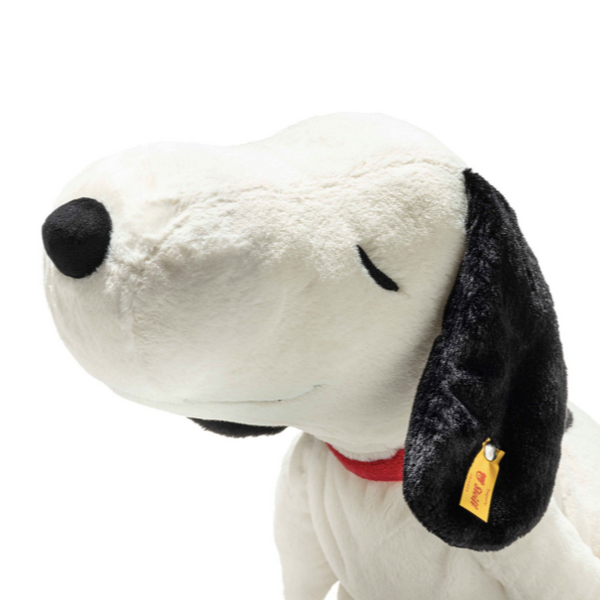 Peanuts Laying Snoopy Plush by Steiff