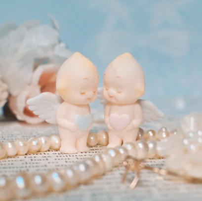Amor & Psyche Kewpie in pink