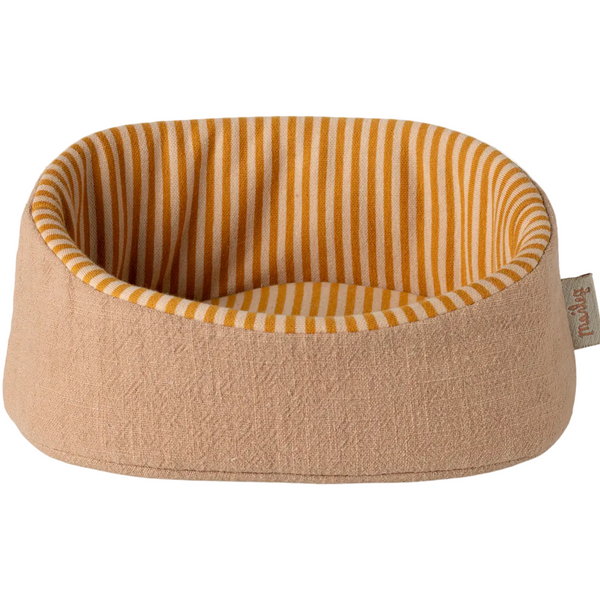 Pet Basket in Powder