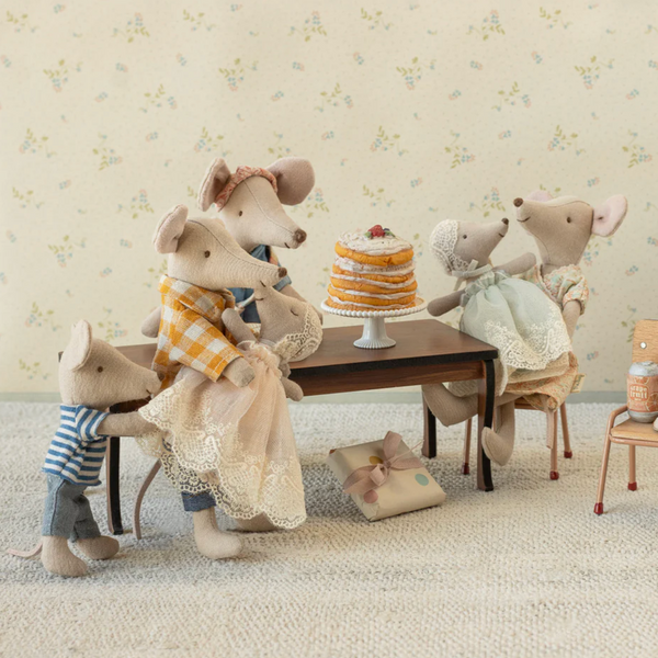 Maileg Baby Mouse in gown - powder